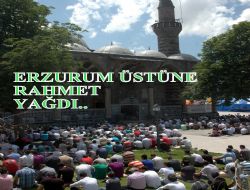 İlk Cuma coşkusu